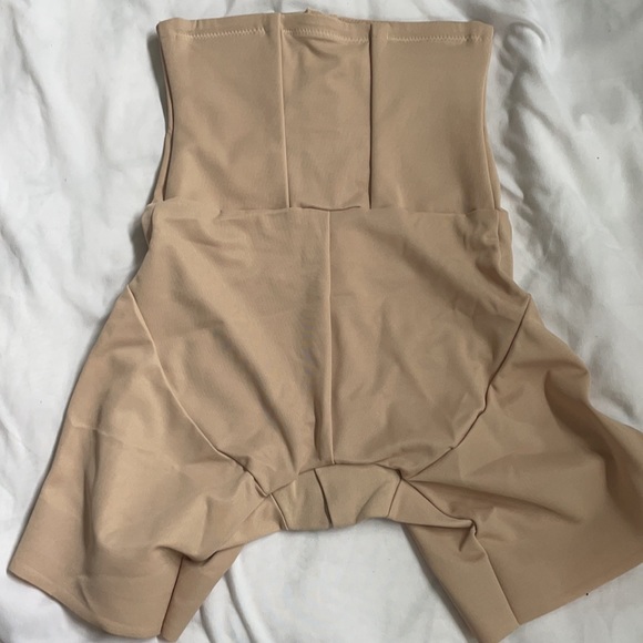 NWT Miraclesuit nude thigh slimming cincher - Picture 5 of 6